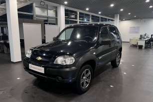 CHEVROLET NIVA