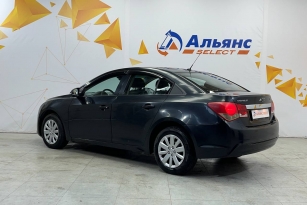 CHEVROLET CRUZE