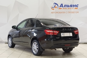 LADA VESTA