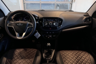 LADA VESTA
