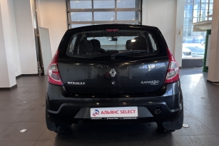 RENAULT SANDERO