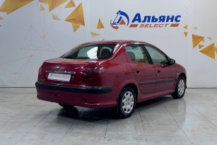PEUGEOT 206