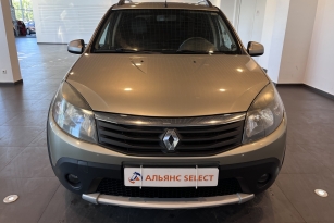 RENAULT SANDERO