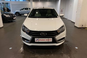 LADA VESTA