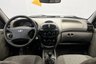 LADA KALINA