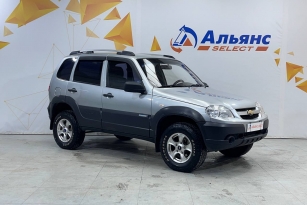 CHEVROLET NIVA