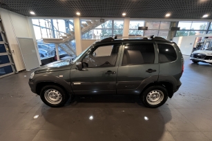 CHEVROLET NIVA