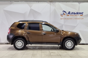 RENAULT DUSTER