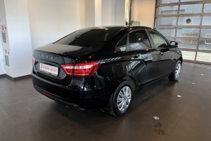 LADA VESTA