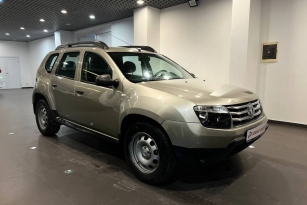 RENAULT DUSTER