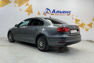 VOLKSWAGEN JETTA