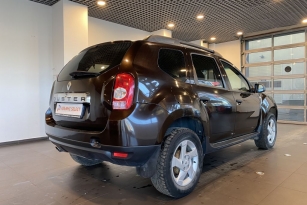 RENAULT DUSTER