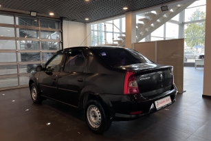 RENAULT LOGAN