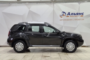 RENAULT DUSTER