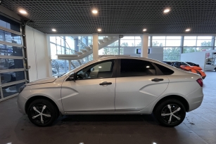 LADA VESTA