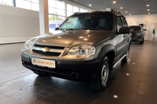 CHEVROLET NIVA