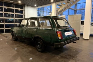 LADA 2104