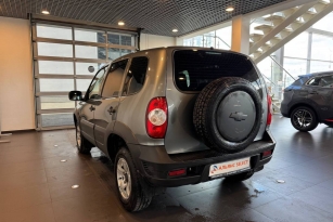 LADA 2121 (4X4)