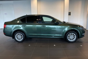SKODA OKTAVIA