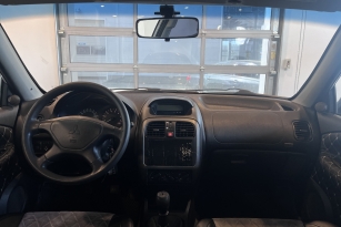 MITSUBISHI CARISMA