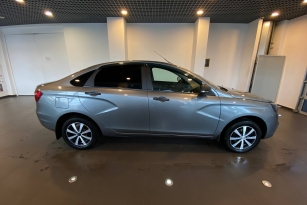 LADA VESTA