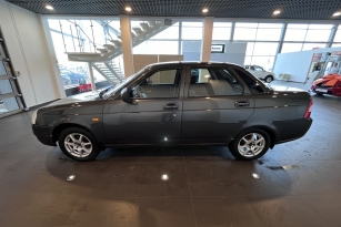 LADA PRIORA