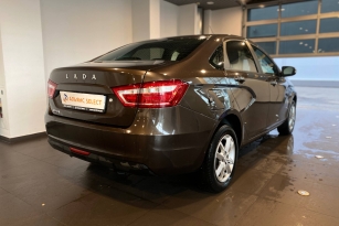 LADA VESTA