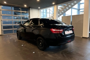 LADA VESTA