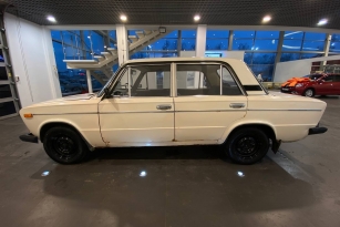 LADA 2106