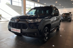 LADA NIVA TRAVEL