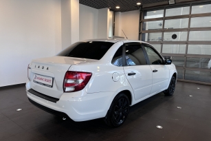 LADA GRANTA