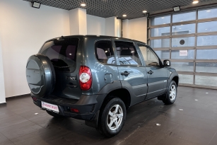 CHEVROLET NIVA