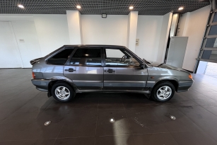 LADA 2114