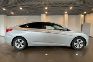 HYUNDAI i 40