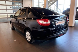 LADA GRANTA