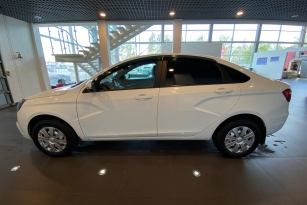 LADA VESTA