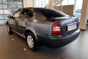 SKODA OKTAVIA