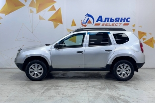 RENAULT DUSTER
