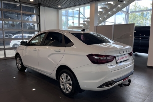 LADA VESTA