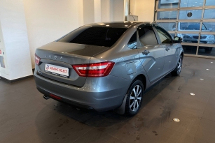 LADA VESTA