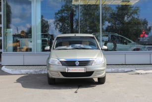 RENAULT LOGAN