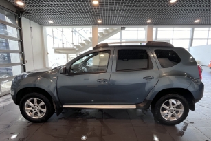 RENAULT DUSTER