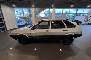 LADA 2109