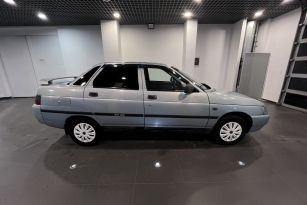 LADA 2110