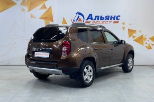 RENAULT DUSTER