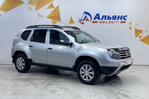 RENAULT DUSTER