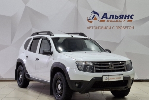 RENAULT DUSTER