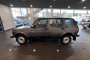 LADA 2131 (4X4)