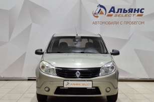 RENAULT SANDERO