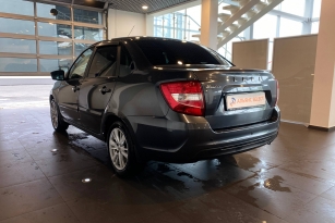 LADA GRANTA